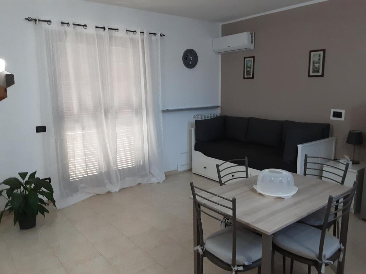 Appartamento Sofia In Zona Residenziale Strategica Wifi Gratuito Carbonara al Ticino Экстерьер фото